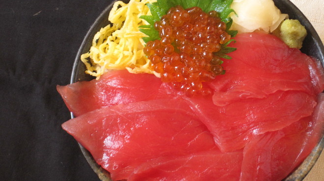 どんぶり屋まぐろ大将