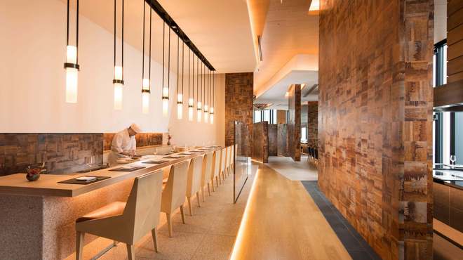 蔵 鉄板焼＆寿司