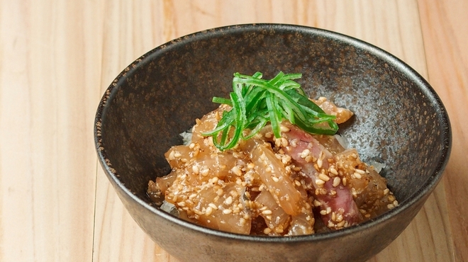 酒 揚 魚すし 大漁 赤羽