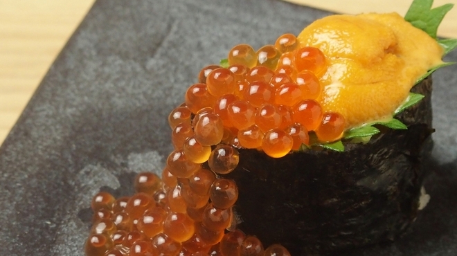 鮨・酒・肴 杉玉 神戸北野坂