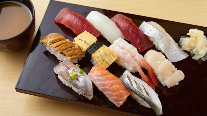 日本橋すし鉄 本店