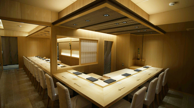 青山 鮨 ふく江