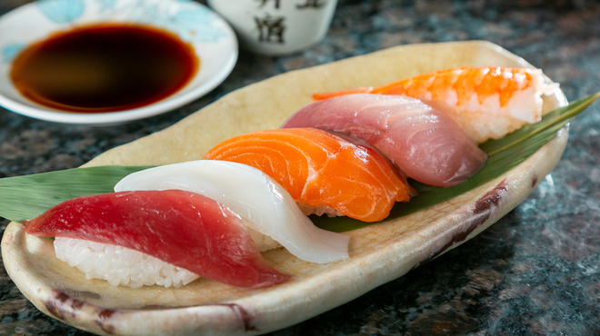 金沢 でかねた寿司 長浜店