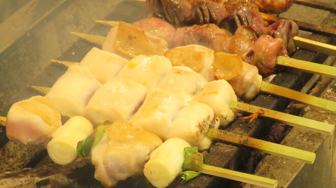 焼鳥×肉の寿司 はっとりくん