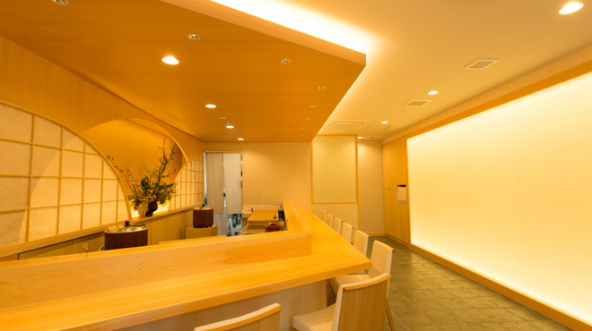 鮨 うら山 本店