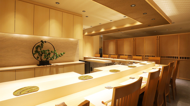 鮨 博多まつもと 八重洲店