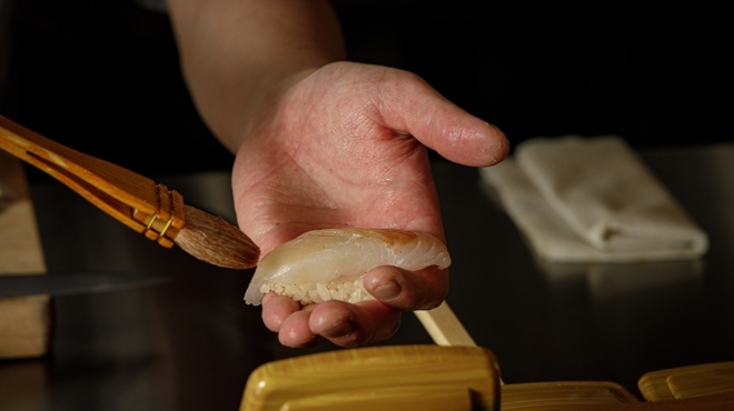 桜山鮨食人 五と二