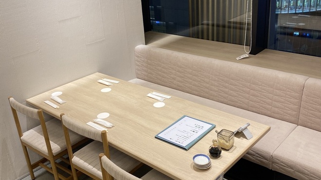 超速鮮魚寿司 羽田市場 阪神梅田店