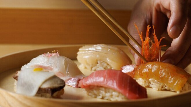 鮨ト酒 日々晴々 ルクア大阪店