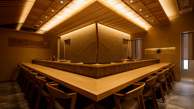 鮨 あまと 裏難波