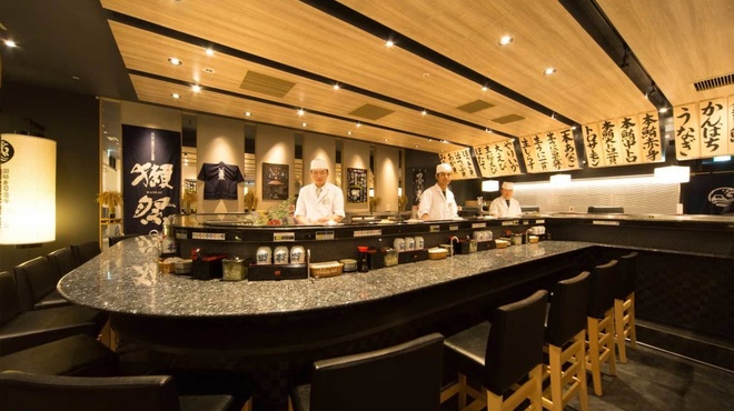 回転寿司酒場 銀座沼津港