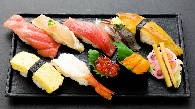 まぐろと魚貝とうまい酒　成増 寿し常 エキア成増店